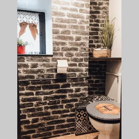 Romantique Parisien, Baignoire Retro Au Pied Du Lit Daire *